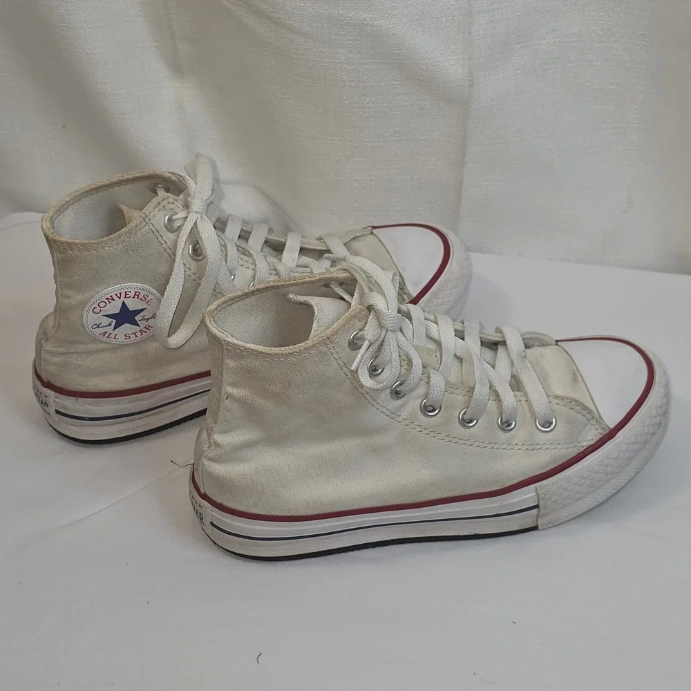 Converse Chuck Taylor EVA Lift High Top Platform Youth Size 2 Sneakers 372860F